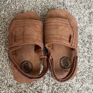 Binky bro toddler sandals size 5/6